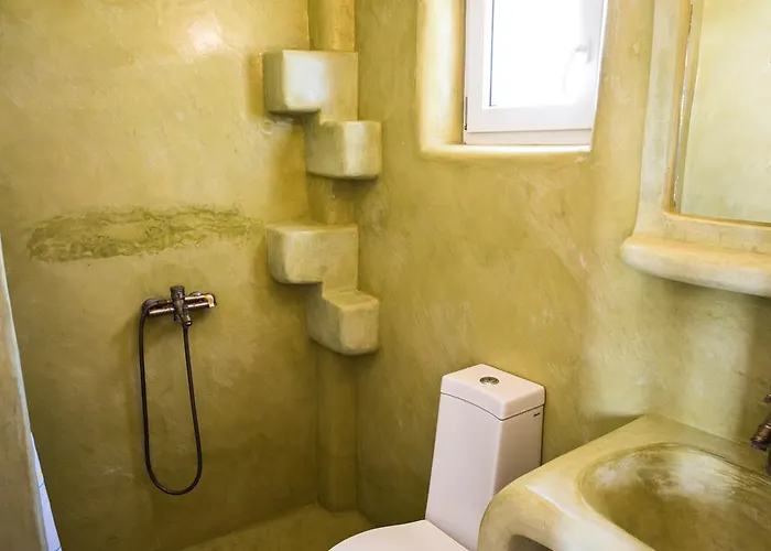 Paul's Perissa (Santorini)