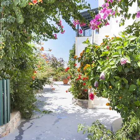 Paul's Perissa (Santorini)