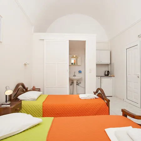 Paul's Otel 2*