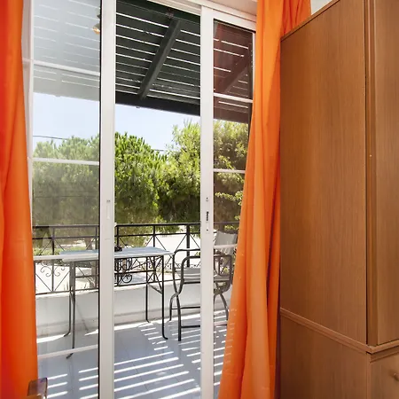 Paul's Perissa (Santorini)